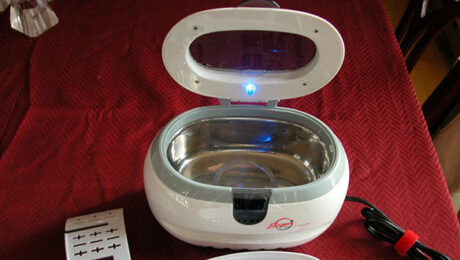 Is-It-Necessary-to-Change-the-Ultrasonic-Cleaning-Solution-Every-Cleaning-Session