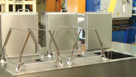 Keep-Lab-Equipment-Clean-with-Ultrasonic-Cleaners